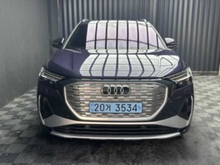 Q4 e-트론 40 프리미엄 아우디 2022/11 - 인천 중고차 매매