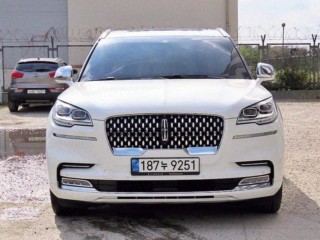 에비에이터 2세대 3.0 블랙라벨 AWD 링컨 2022/07 - 인천 중고차 매매